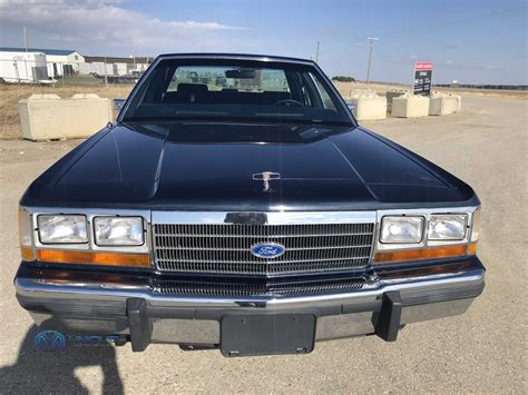 1988 Ford Crown Victoria ONLY 55 460 ORIGINAL KMS 5 0 V8 Unique