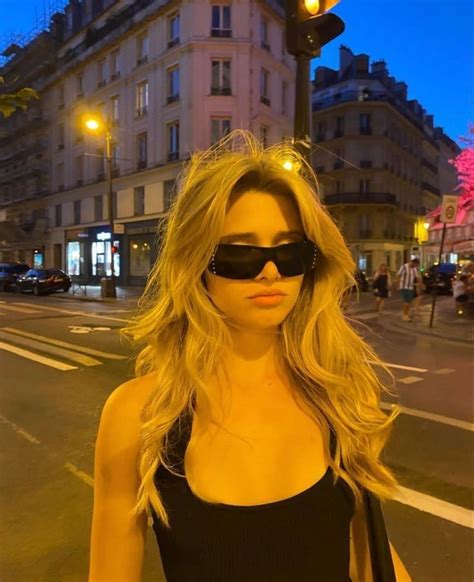 Pin By Gia Cullinane On Hair Cut Ideas In Blonde Aesthetic Blonde Girl Pretty Hairstyles