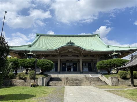 総持寺神奈川県鶴見駅の投稿1回目。總持寺総本山は鶴見にて。 荘厳な建屋にはいやー、 ホトカミ