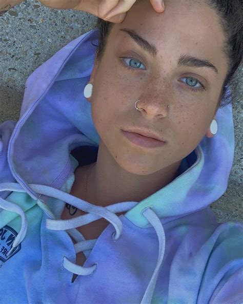 Hot Sexy Emily Sporn Bikini Pics