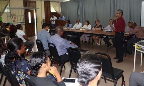 Colegio Elena Ch De Pinate Ser Cerrado Por Mal Estado Panorama