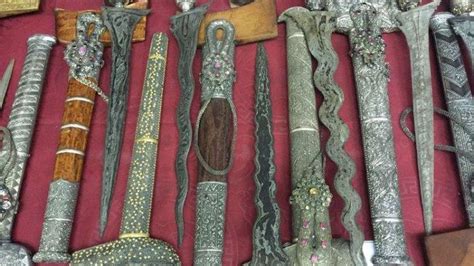 Arti Mimpi Keris Menurut Primbon Jawa Keris Patah Ternyata Pertanda
