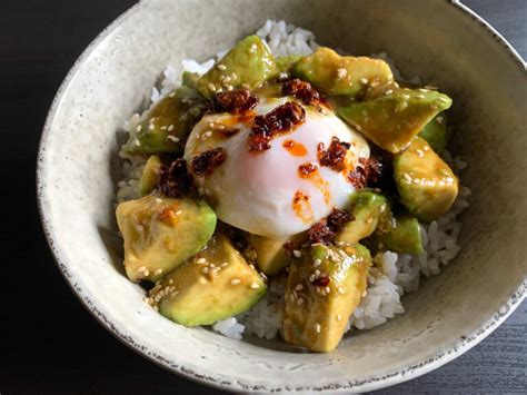 Avocado Rice Bowl With Garlic Sesame Sauce Hiroko S Recipes