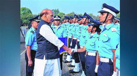 सशस्त्र दलांत परंपरा नावीन्याचे संतुलन आवश्यक संरक्षणमंत्र्यांकडून