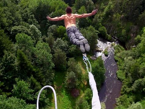 Saut à l élastique à Saint Pierre La Réunion