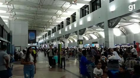 Problema Operacional Fecha Aeroporto De Salvador Para Pousos E