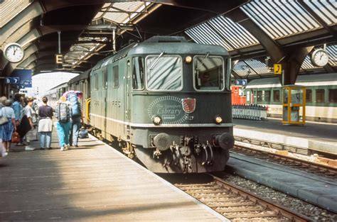 The Transport Library Sbb Re Ii Green Livery Arriving At