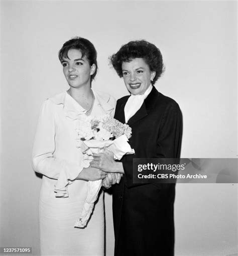 Liza Minnelli Children Photos And Premium High Res Pictures Getty Images