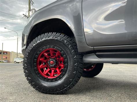 Toyota Hilux Grey Fuel Off Road Covert D695 Wheel Wheel Front