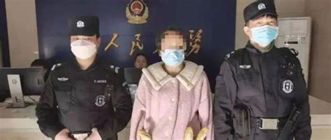 荆门一女子穿着睡衣出门，竟多次把手伸向这里 蔡某 女装 嫌疑人