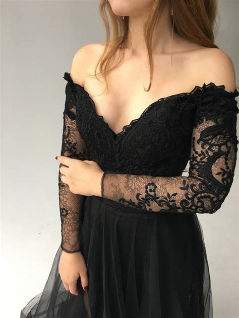 Eleganti Abiti In Pizzo Nero