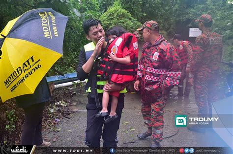 Mangsa Demam Terperangkap Banjir Diselamatkan Berita Parti Islam Se