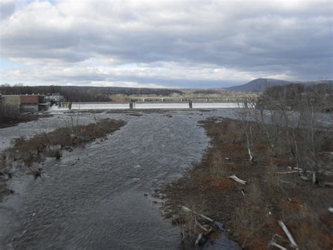 Holyoke Dam from the Veterans Bridge – Historical Tours of Greater Holyoke