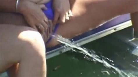 GIRLS PEE COMPILATION Porn Videos