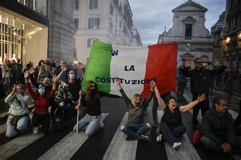 Cosa Dice La Costituzione Sulle Manifestazioni La Versione Di Celotto