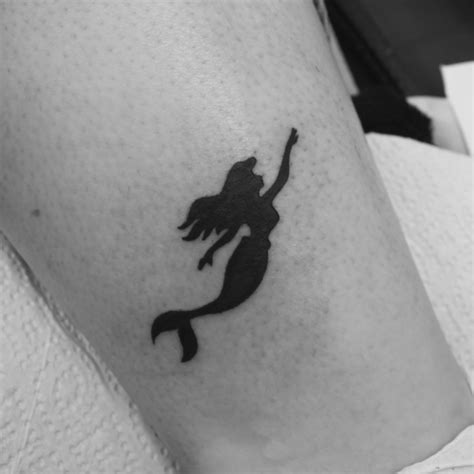 Little Mermaid Silhouette Tattoo Ariel Tattoo, Hp Tattoo, Tattoo Now, Piercing Tattoo, Tiny ...