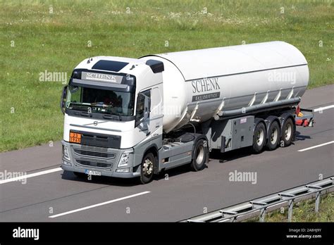 Camión cisterna de gas fotografías e imágenes de alta resolución Alamy