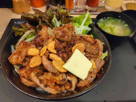 【食楽検証】衝撃の肉々しさに悶絶！『伝説のすた丼屋』の「特選厚切り牛ステーキすた丼」を食べてみた 2022年12月2日 エキサイトニュース