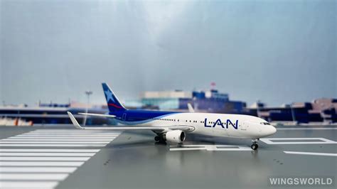 Phoenix 1 400 Boeing 767 300 LAN Airlines 智利航空 PH10397 CC CWG 2004s