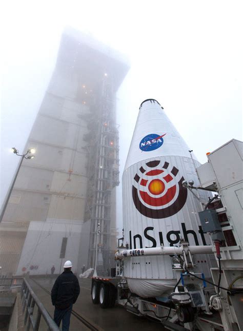 Watch Nasas Insight Spacecraft Launch For Mars The New York Times