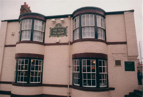 10 South Shields Pubs Past And Present From The Criterion To The