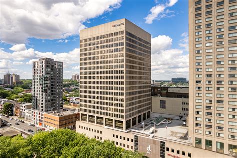 800 Boul de Maisonneuve E Montréal QC H2L 4L8 Place Dupuis LoopNet