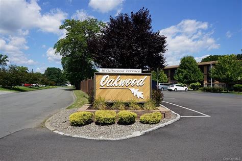 10 Oakwood Terrace Unit 109 New Windsor Ny 12553 Compass