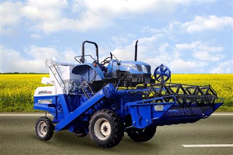 Wheat Feet Vikas Blue Tractor Mounted Harvester Combine For