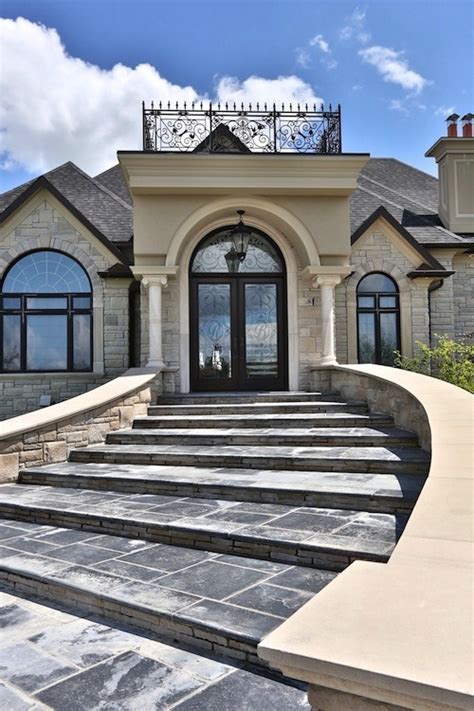Magnificent Mansions: Photo
