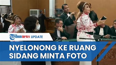 Video Momen Wanita Nyelonong Masuk Ruang Sidang Mario Dandy Dan Shane