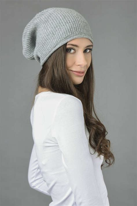 Pure Cashmere Ribbed Knitted Slouchy Beanie Hat In Light Grey