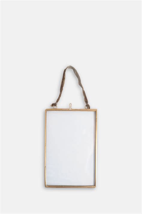 Hanging Brass Frame 15x10cm The Hambledon