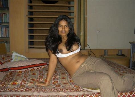 Amateur Sluts Photo Amateur Chicks Show Tits Xxx Photo