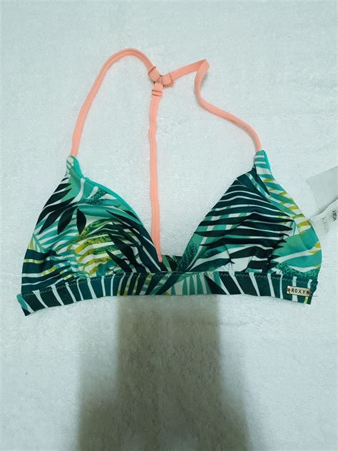 Roxy Reversible Bikini Top Women S Fashion Tops Others Tops On Carousell