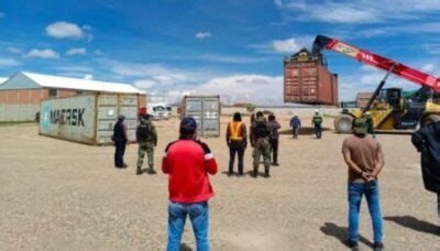 Dos Camiones Transportaban Siete Toneladas De Coca Na Camufladas En