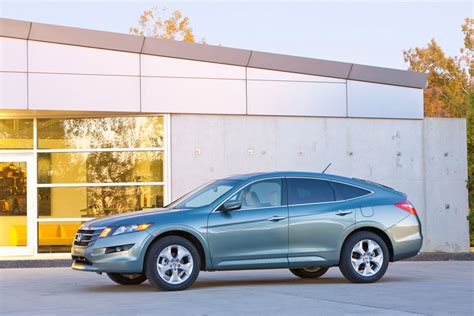 Honda Crosstour Review Specs Pictures Price Mpg