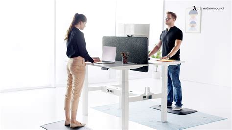 What is the Ergonomic Desk Height for A Tall Person?