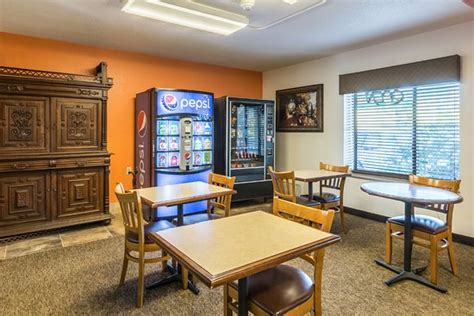 Motel 6 Springfield - UPDATED 2017 Prices & Reviews (Ohio) - TripAdvisor