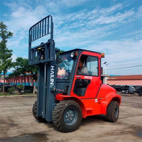 Hailin New 3ton Rough Terrain Forklift All Terrain Forklift Offroad Forklift With Cabin China