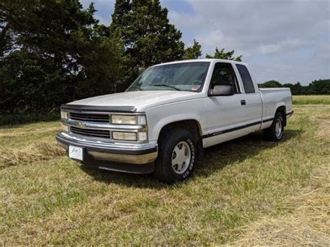Found On Estatesalesnet 1998 Chevy Silverado 1500 Vin