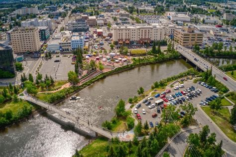 Downtown Fairbanks: What to See & Do | Celebrity Cruises