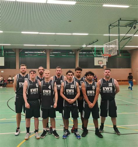 Kaiserau Baskets U14 1 Offen Ist Landesligameister 3 Herren Stehen