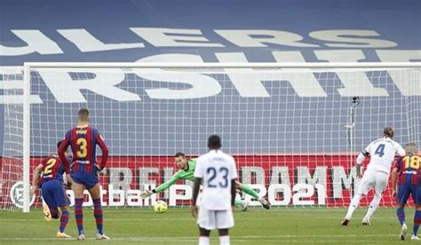 الدوري الاسباني ريال مدريد يفوز على برشلونة في عقر داره