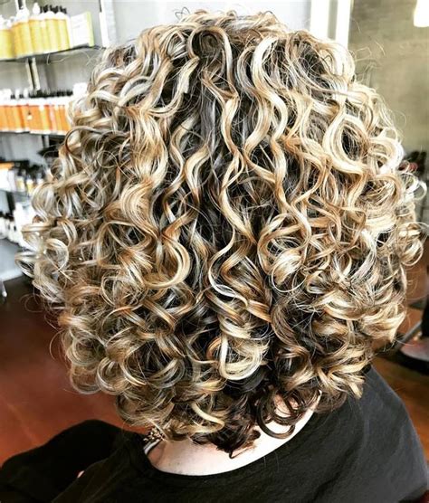 Pin By Gilda Thomason On Hair And Nails Curly Hair Styles Naturally