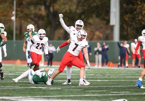 Duquesne Defense Holds On Late Wagner 2 Point Conversion Dukes Still