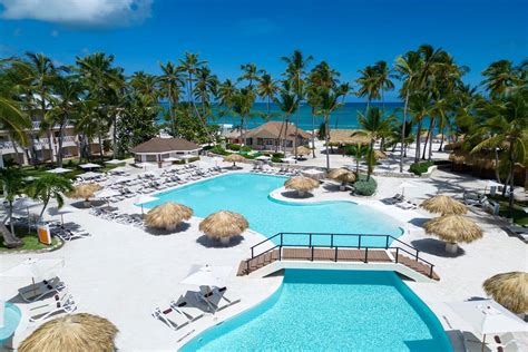 Hyatt Opens New Inclusive Collection Hotel in Punta Cana