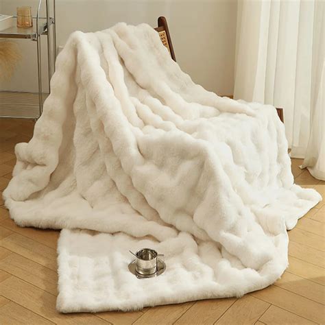 Battilo Faux Fur Blanket Luxury Fluffy Throw Blanket Bed Plaid Winter