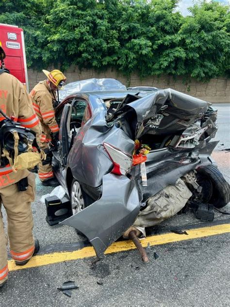 Photos Person Seriously Injured In 4 Car Crash On I 270