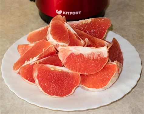 Обзор шнековой соковыжималки Kitfort KT-1105