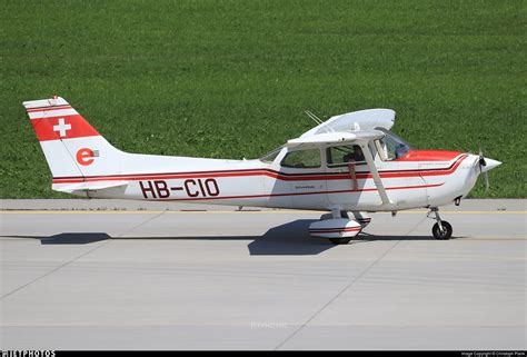 Hb Cio Reims Cessna F P Skyhawk Ii Flugschule Eichenberger